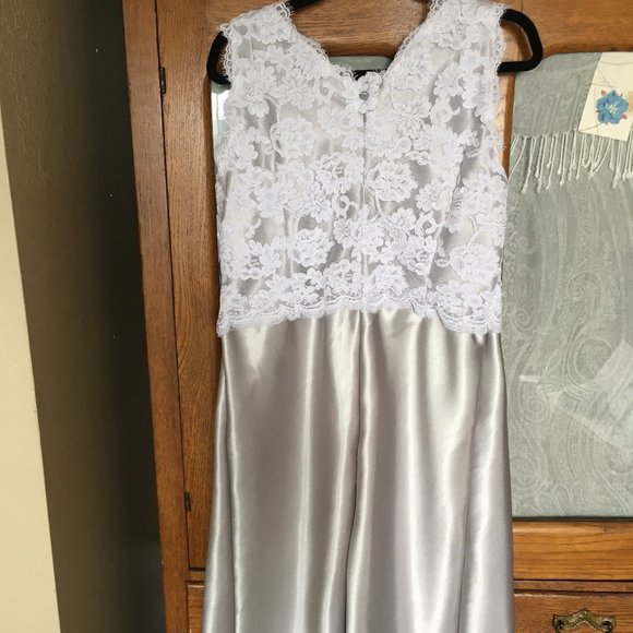 Bridal MOB Dress Silver Satin White Lace V-neck Dress Size 10 Medium - Picture 2 of 16